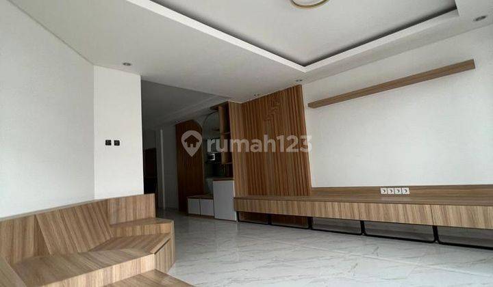 Rumah Murah  Brand New Semi Furnished Tebet Timur 2