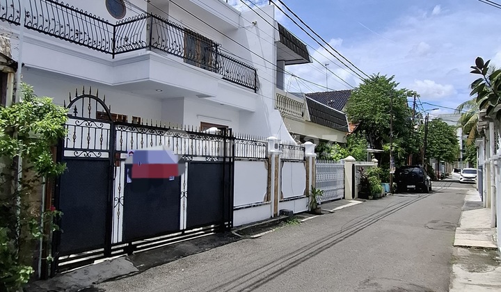 Unfurnished House Ready to Occupied Tebet 2 Car Street