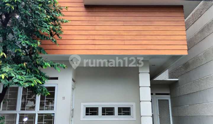 Rumah Minimalis Modern Tebet Timur Dekat Ecopark
