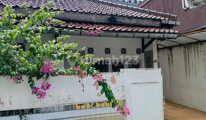 1-Storey Building House, 1 Car Road, East Tebet I 2