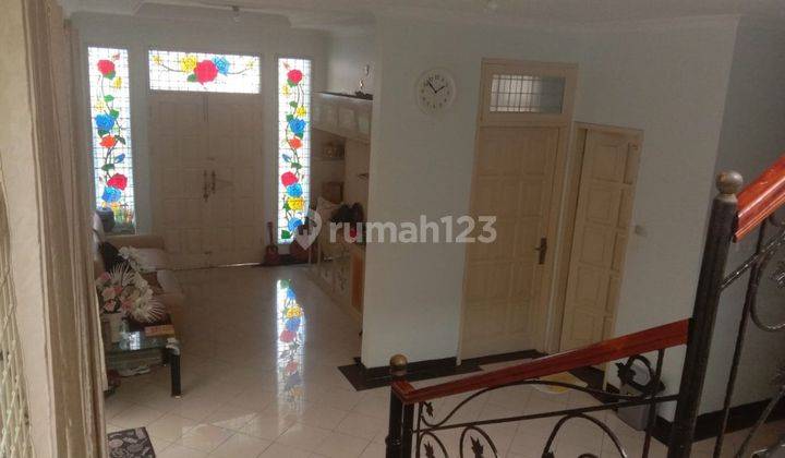 Rumah Bangunan 2 Lantai Jalan 3 Mobil Tebet Timur Dalam 2