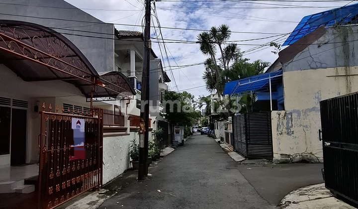 Rumah Siap Huni Tebet Barat Jalan 2 Mobil