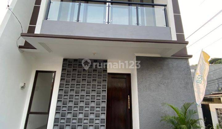 Rumah di Jual 2 Lantai, di Depok Siap Huni ,lokasi Depan Jalan 2