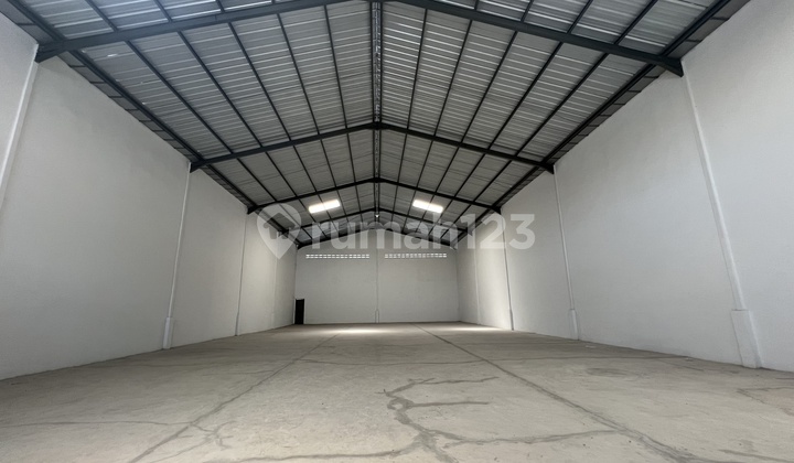 Laksana Warehouse Good and Ready to Use No Illegal Fees 40ft Container Access Laksana Warehouse Good and Ready to Use No Illegal Fees 40ft Container Access