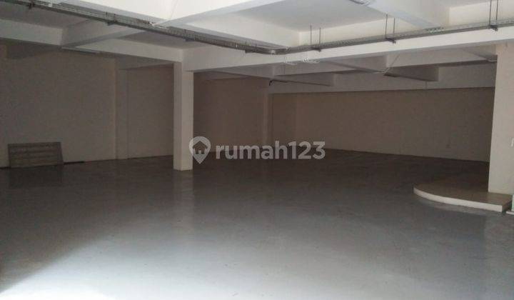 Rumah di Senayan Kebayoran Jakarta Selatan Bagus Dan Siap Pakai 5