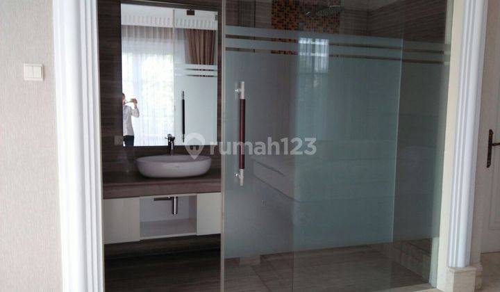 Rumah di Senayan Kebayoran Jakarta Selatan Bagus Dan Siap Pakai 16