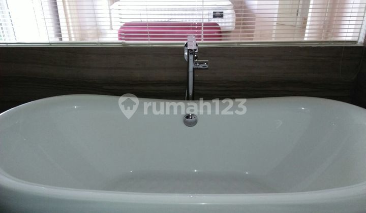 Rumah di Senayan Kebayoran Jakarta Selatan Bagus Dan Siap Pakai 18