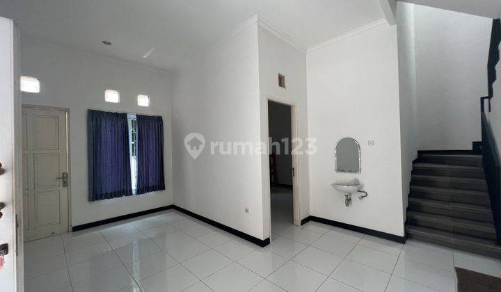 Rumah villa Tanan Bandara 2 Lantai Hook Bagus Dan Siap Pakai 10