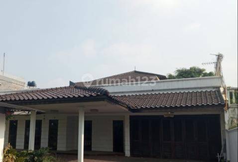 Rumah Cocok Untuk Usaha, Hadap Danau Sunter, Jalan Lebar, Jakarta Utara 2