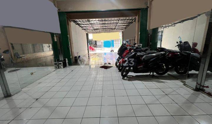 Ruko 3 Lantai Bagus Dan Siap Pakai di Villa Taman Bandara  2