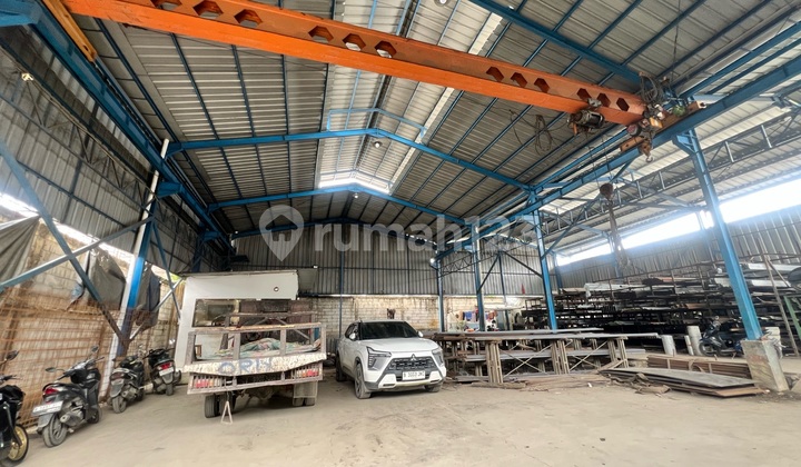 Good Warehouse on Dadap Main Road with 20-Foot Container Access Near the Toll Road