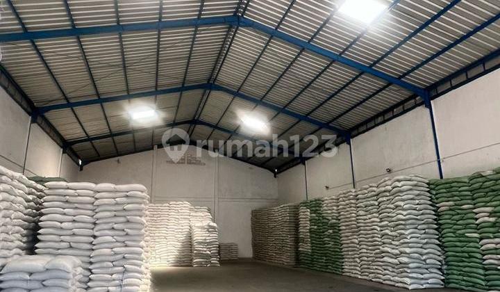 Warehouse in Pantai Indah Dadap, Good and Ready to Use, Container Access, Flood-Free, Close to Soekarno Hatta Airport Toll Road. Warehouse in Pantai Indah Dadap, Good and Ready to Use, Container Access, Flood-Free, Close to Soekarno Hatta Airport Toll Road.