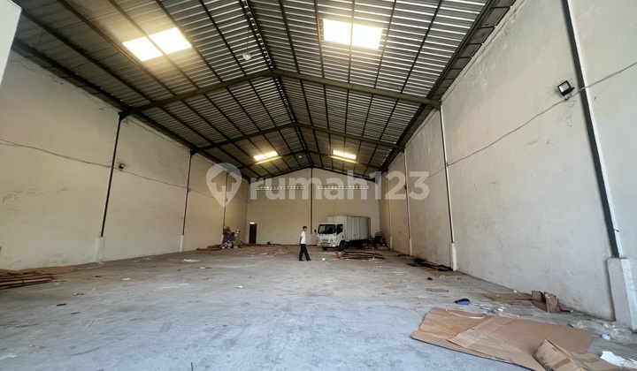 Gudang Laksana Bagus Dan Siap Pakai Akses Kontaner 40feet Izin Industri