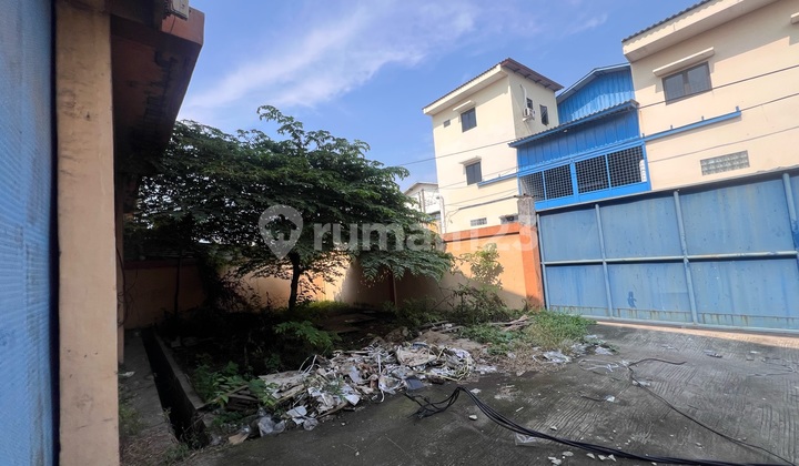 Warehouse at Pantai Indah Dadap, Good and Ready to Use, Industrial Permit, 40-Foot Container Access