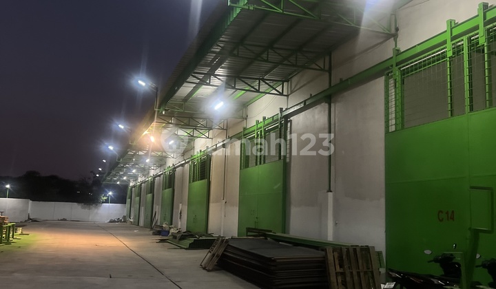 Good Warehouse in Salembaran Close to Warehouse 99 Container Access