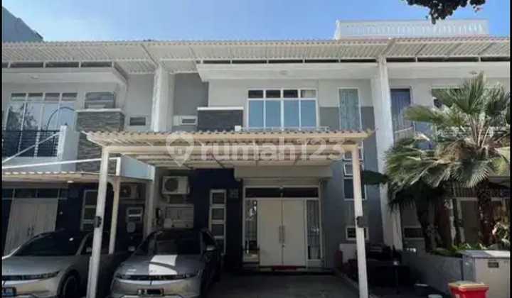 For Sale Golf Lake Residence Atlantic City West Jakarta House, Nice and Ready to Use