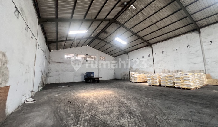 Good and Ready-to-Use Warehouse in Pantai Indah Dadap, Flood-Free, 40ft Container Access Good and Ready-to-Use Warehouse in Pantai Indah Dadap, Flood-Free, 40ft Container Access