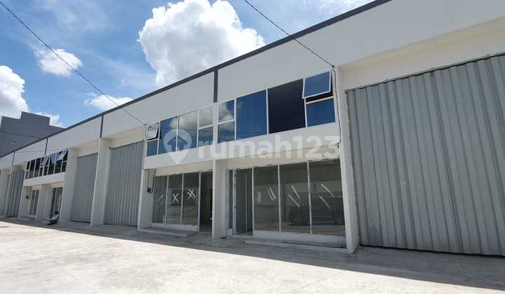 2-Storey Office Warehouse with Industrial Permit, Located in Halim Jurumudi 2-Storey Office Warehouse with Industrial Permit, Located in Halim Jurumudi