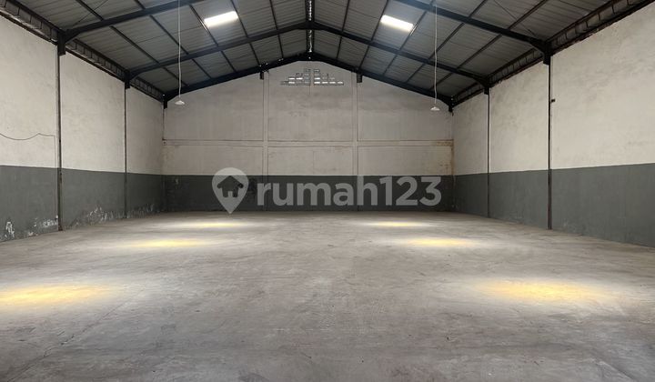 Good and Ready-to-Use Warehouse in Pantai Indah Dadap, Close to PIK and Soekarno Hatta Airport Toll Road.