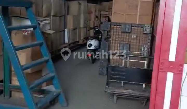 Gudang Ada Lift Murah Lokasi di Kamal Muara, Jakarta Utara