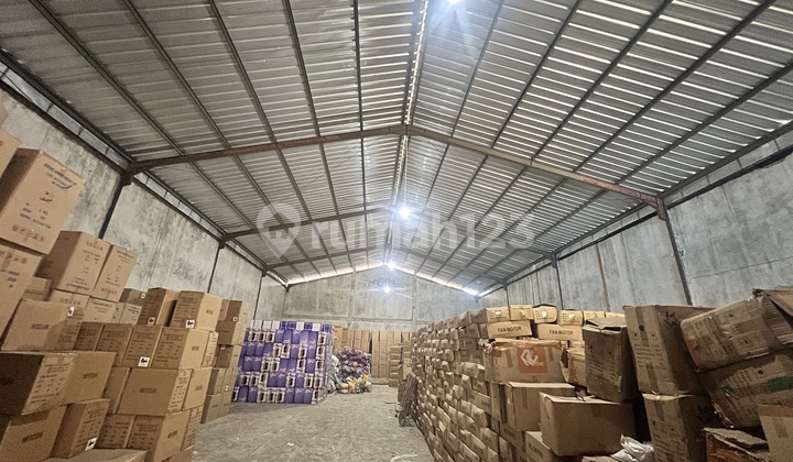 Good Warehouse in Pantai Indah Dadap Warehouse, Ideal for Investment, Close to PIK and Banda Toll Road.