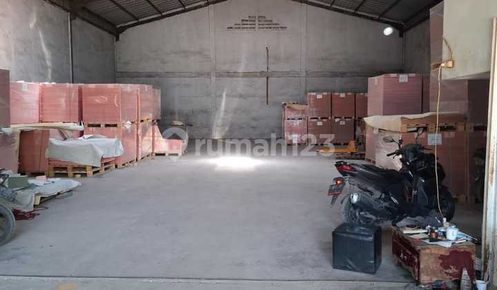 Warehouse at Pantai Indah Dadap Ready to Use Already Certified 40-Foot Container Access Industrial Permit