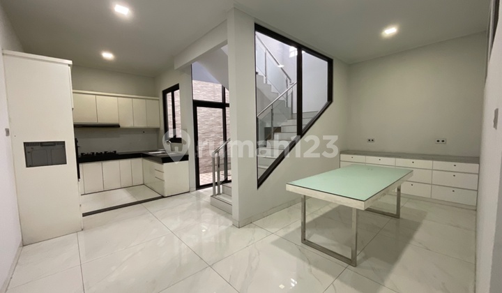 For Rent Nice House Sudirman Wing, Bandung