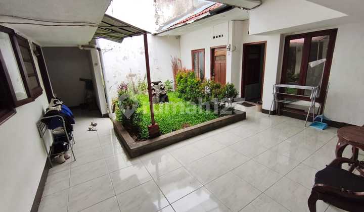 Braga - For Sale: House in the Center of Braga, Bandung, Formerly a Boarding House 2