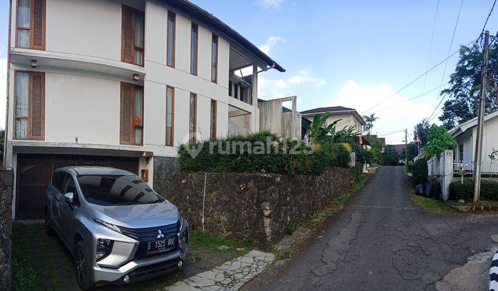 Rumah Nyaman di Rancabentang, Ciumbuleuit, Bandung, dekat UNPAR