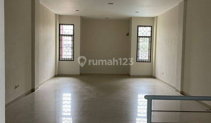 Ruko 4 Lantai ada Roof Top Out Door Menghadap Alun-alun, Lokasi Strategis di Pusat Kota Bandung 9