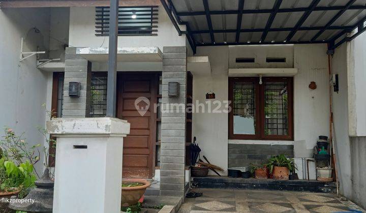 NEGOIN AJA YUK INGIN DIJUAL SECEPATNYA - Rumah di Arcamanik, dalam komplek Nyaman, Hadap Utara 1