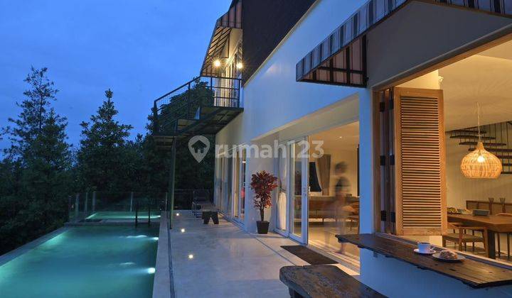 Jual Cepat Villa di Dago Giri, Bandung, Lux Full Furnished ada Kolam Renang, Jacuzzi, Wall Climbing, Skate Park 1