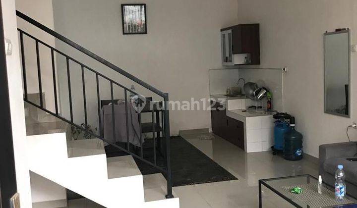 Rumah Modern Minimalis 2 Lantai dalam Komplek di Cicaheum, Bandung 1