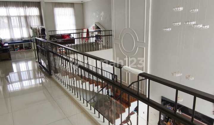 Setra Duta - Dijual Rumah Mewah Setra Duta, Bandung - Terbaik!