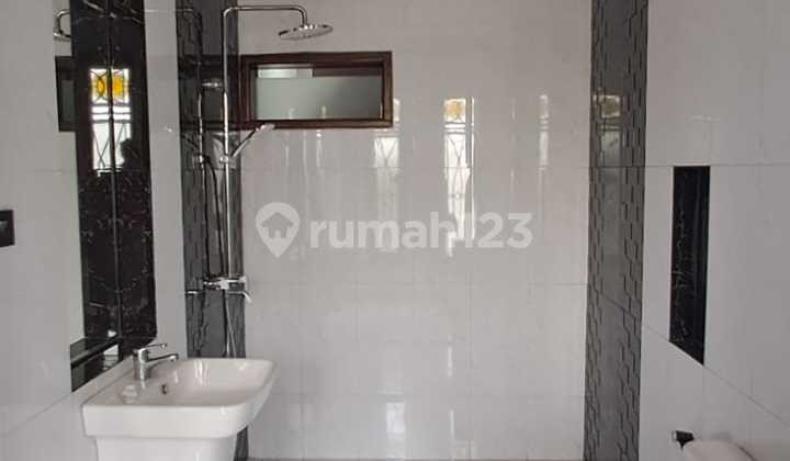 Setra Sari - Sewa Jual Rumah Mewah Luas Nyaman di Setrawangi Selatan, Sukagalih, Deket ke Setra Sari, Pasteur, Maranatha 2