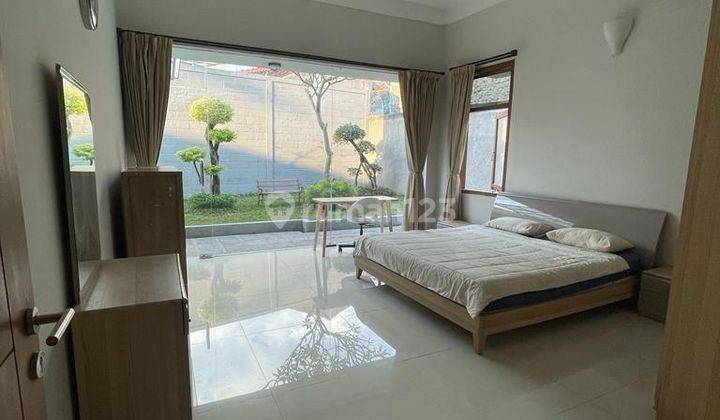 Rumah Bagus Modern Di Golf Barat, Arcamanik, Bandung, Siap Huni 1