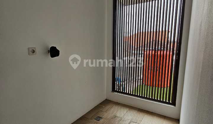 Dijual Rumah Baru 3 Lantai Strategis Sayap Sudirman, Bandung Ada Rooftopnya 1
