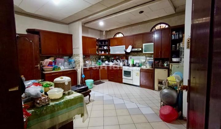 Spacious House in Cijagra, Lengkong, Buah Batu Bandung, Strategically Located Near Yogya Supermarket