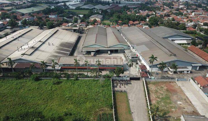 Pabrik Tekstil di Cikarang, Kabupaten Bekasi, Jawa Barat 1