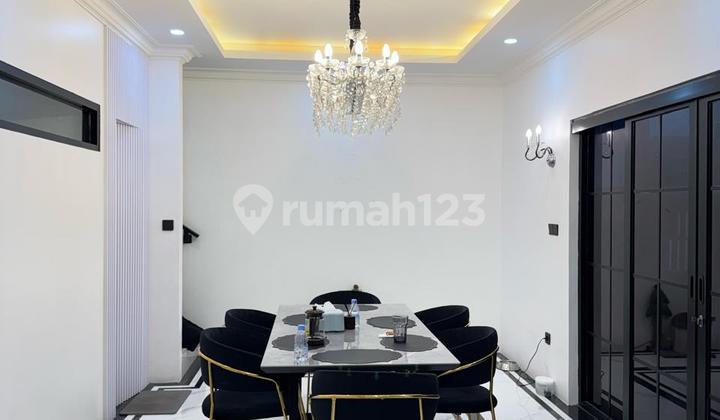 Rumah Siap Huni Modern Elegan Di Kota Baru Parahyangan Bandung