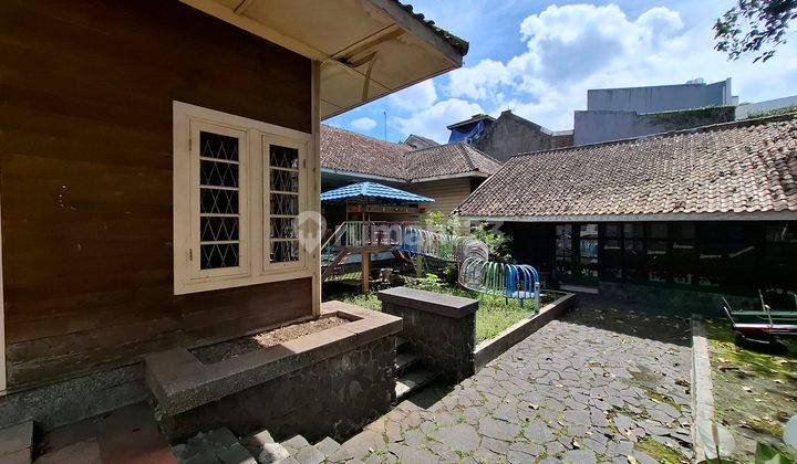 Rumah Mainroad Setiabudi Bandung Dengan Lebar Muka 50m 1