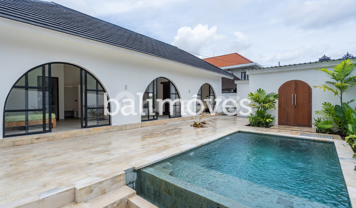 New Mediterranean Villa with Three Bedrooms in Sanur