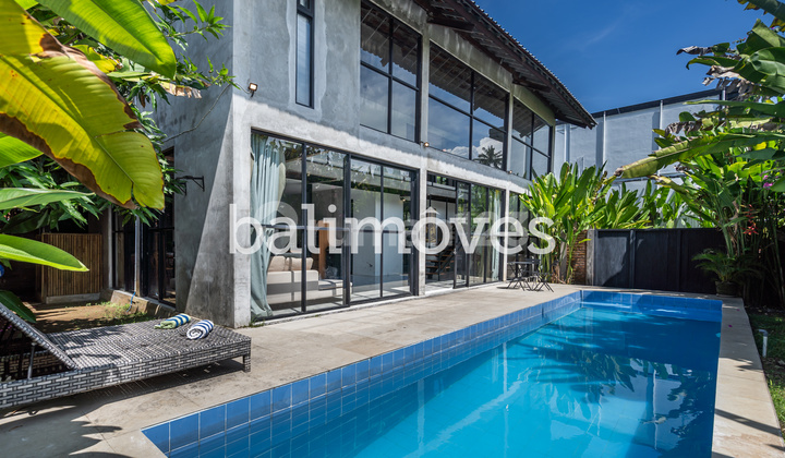 Modern Industrial Style Three-Bedroom Villa in Kemenuh Gianyar