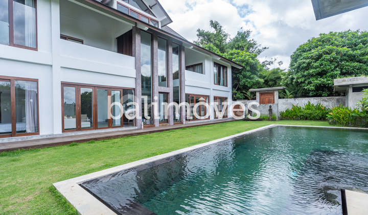 Vila Mewah Tujuh Kamar Tidur di Tepi Pantai di Ketewel Vila Mewah Tujuh Kamar Tidur di Tepi Pantai di Ketewel