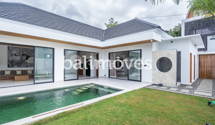 Modern Tropical Style Two Bedroom Villa in Sanur