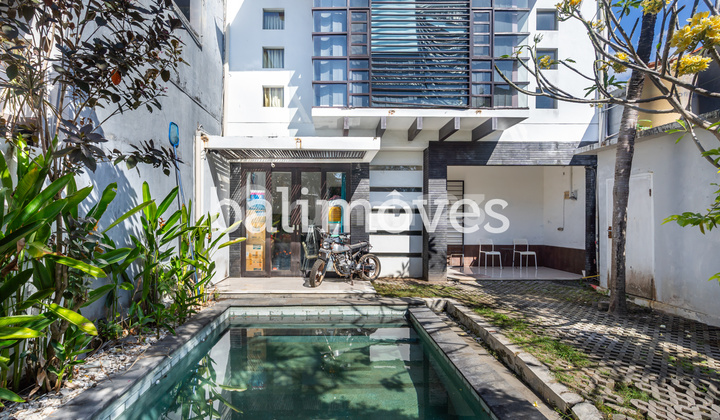 Villa Dua Lantai dengan Tiga Kamar Tidur di Sanur Villa Dua Lantai dengan Tiga Kamar Tidur di Sanur