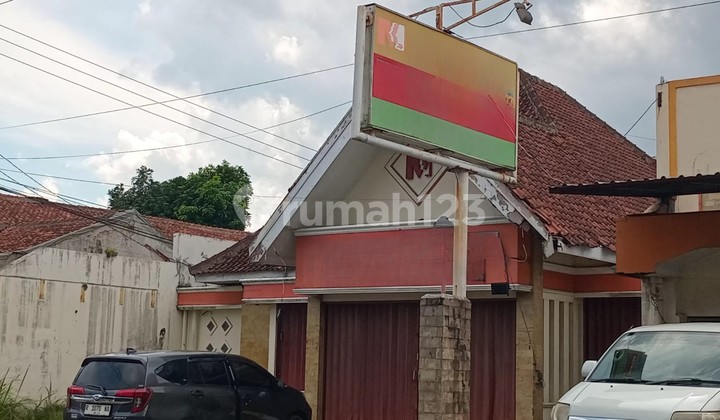 For Sale, Shop Suitable for Business, Strategic Location in East Purwokerto 2