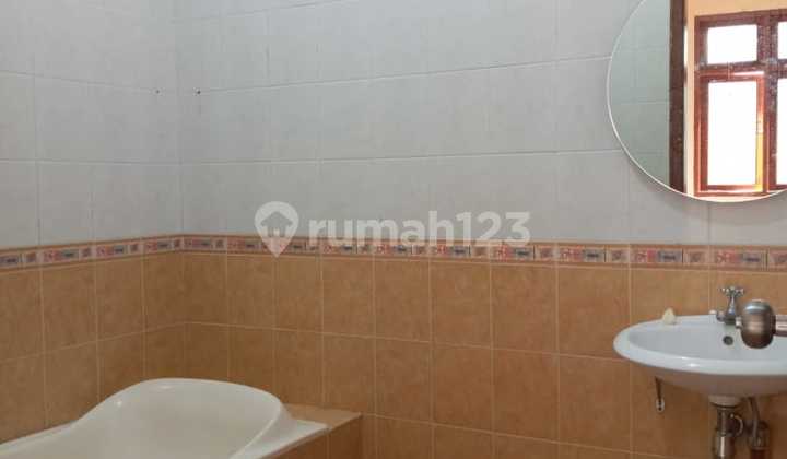Rumah Modern Perum. Purwokerto 11