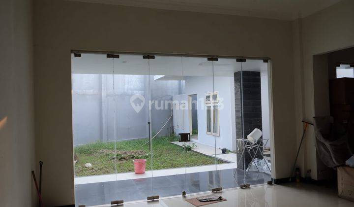 Rumah Mewah Perum. Taman Anggrek Purwokerto 10