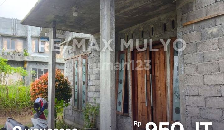 Rumah + Kolam Dijual!! Dekat Akses Bus dan Kesehatan 1